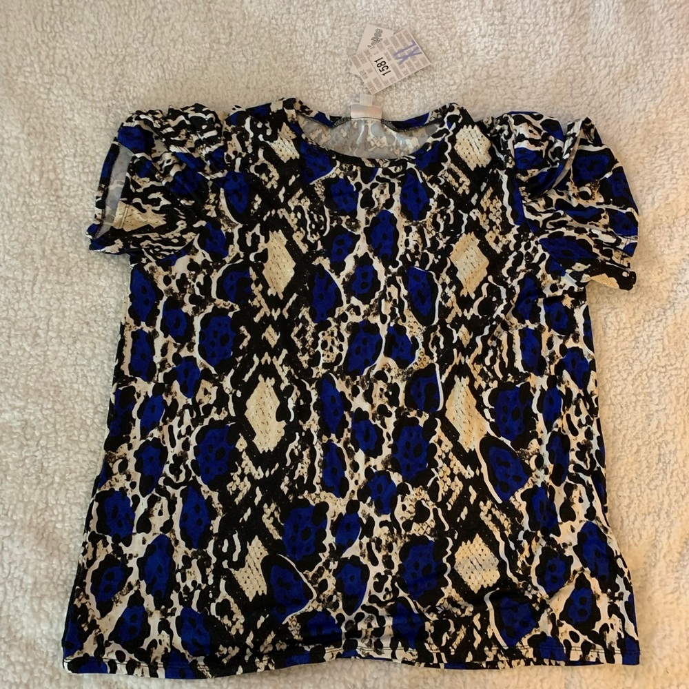 Lularoe snakeskin print olive T-shirt